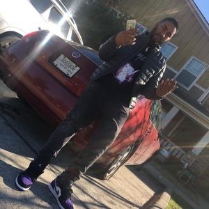 Meet your Posher, Dee